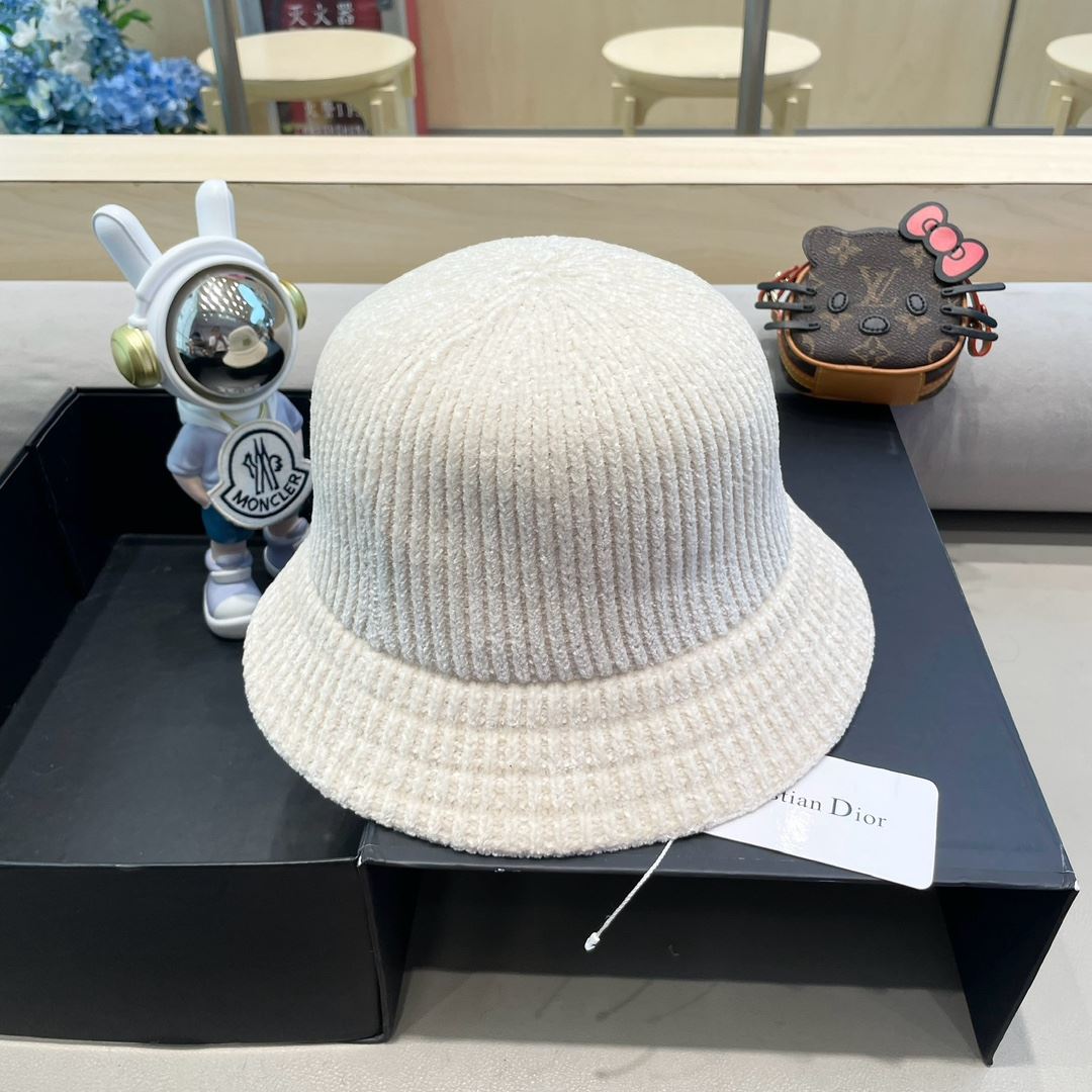 Christian Dior Caps